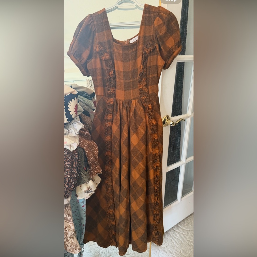 Ivy City Co….Plaid Brown Dress